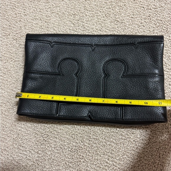 BLACK TORY BURCH Clutch W/Straps if you want to make as handbag - Picture 6 of 7